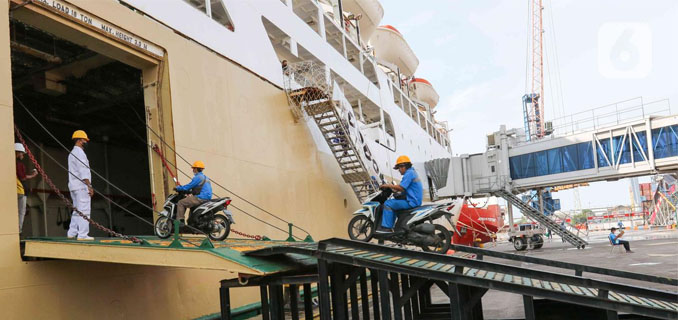 Tips Mudik Aman Naik Kapal Saat Libur Natal dan Tahun Baru, Gubernur Sultra Bagikan Panduan